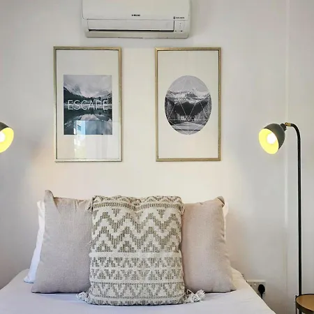 Apartment Phaedrus Living: Centre Luxury Flat Esperidon 201