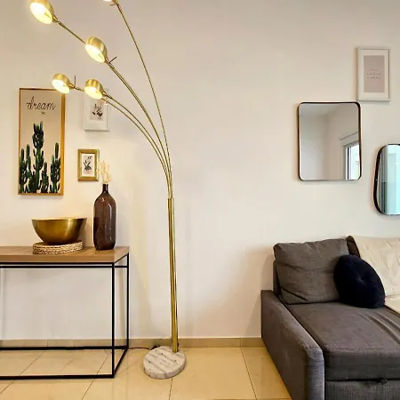 Phaedrus Living: Centre Luxury Flat Esperidon 201 Lägenhet Nicosia