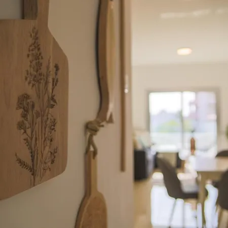 Phaedrus Living: Centre Luxury Flat Esperidon 201