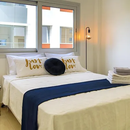 Phaedrus Living: Centre Luxury Flat Esperidon 201 ניקוסיה