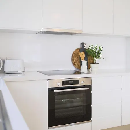 Phaedrus Living: Centre Luxury Flat Esperidon 201 דירה *