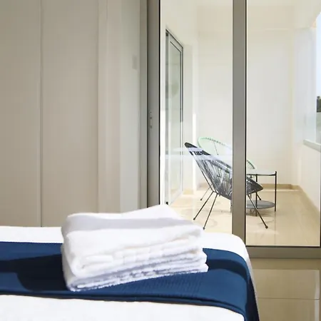 Phaedrus Living: Centre Luxury Flat Esperidon 201 דירה *